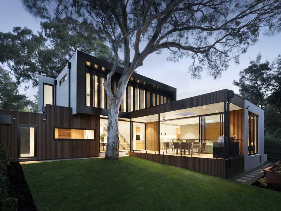 Design & Build Company vs Architect in London: Which One Should You Choose?